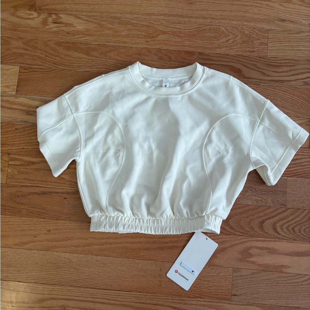 lululemon athletica cream short sleeve tee